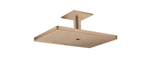 Kopfbrause von AXOR mit Deckenanschluss in Brushed Red Gold. Rechteckige Form mit Düsensystem, montiert an einer quadratischen Deckenplatte.
